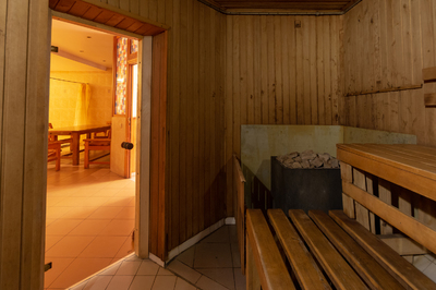 Сауна, лазня Сауна «Жара», Киев відгуки, фото, адреса - laznya.kiev.ua Сауна «Жара» відгуки, лазня/сауна Киев Дарницкий район бул. Дарницкий, 5, фото, адреса з картою проїзду.