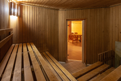 Сауна, лазня Сауна «Жара», Киев відгуки, фото, адреса - laznya.kiev.ua Сауна «Жара» відгуки, лазня/сауна Киев Дарницкий район бул. Дарницкий, 5, фото, адреса з картою проїзду.