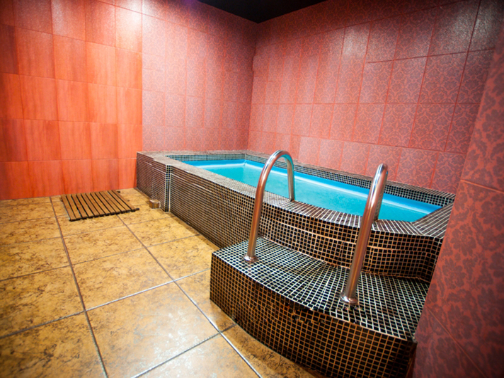 Семейная баня на Оболони відгуки, лазня/сауна Киев Оболонский район ул. Владимира Ивасюка, 65, фото, адреса з картою проїзду.