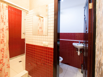 Семейная баня на Оболони відгуки, лазня/сауна Киев Оболонский район ул. Владимира Ивасюка, 65, фото, адреса з картою проїзду.