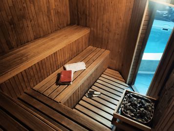 Сауна Лісова відгуки, лазня/сауна Київ Деснянський район вул. Братиславська, 14-Б, фото, адреса з картою проїзду.