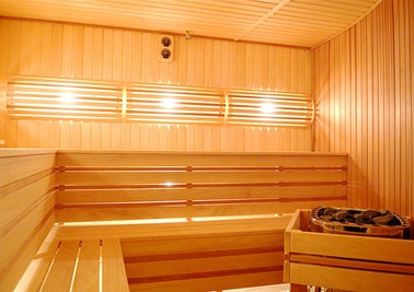 БаніХата відгуки, лазня/сауна Київ Дарницький район м.Славутич. 39-я Садова 1Д. Від метро Славутич 2 хвилини на машині або 10 хвилин пішки, фото, адреса з картою проїзду.