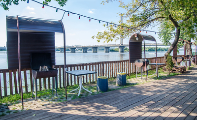 БаніХата відгуки, лазня/сауна Київ Дарницький район м.Славутич. 39-я Садова 1Д. Від метро Славутич 2 хвилини на машині або 10 хвилин пішки, фото, адреса з картою проїзду.