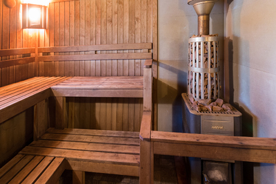 Баня на дровах «Изумрудная» відгуки, лазня/сауна Киев Оболонский район ул. Приречная, 32 (на берегу Днепра), фото, адреса з картою проїзду.