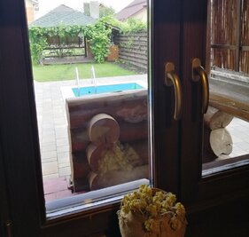 «БАНЕЧКА» на дровах у Гатному. відгуки, лазня/сауна Київ Голосіївський район Гатне вул. Юнацька, фото, адреса з картою проїзду.