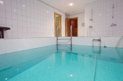 Баня на Ледовом відгуки, лазня/сауна Киев Голосеевский район просп. Глушкова, 9, фото, адреса з картою проїзду.