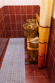 Закарпатська колиба відгуки, лазня/сауна Київ Шевченківський район ул. Богдана Гаврилишина 12/16, вхід із ресторану, фото, адреса з картою проїзду.