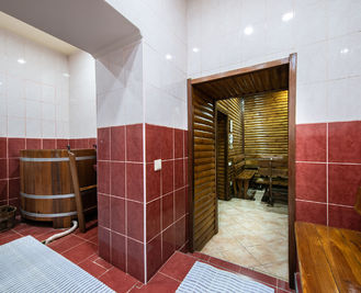 Закарпатська колиба відгуки, лазня/сауна Київ Шевченківський район ул. Богдана Гаврилишина 12/16, вхід із ресторану, фото, адреса з картою проїзду.