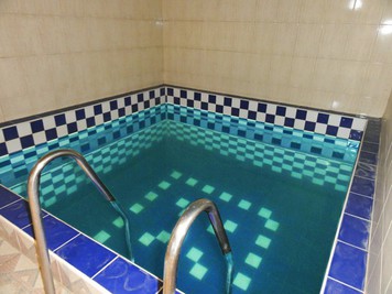 Сауна, лазня Сауни готельного комплексу «Червона Калина» на Дніпрі, Київ відгуки, фото, адреса - laznya.kiev.ua Сауни готельного комплексу «Червона Калина» на Дніпрі відгуки, лазня/сауна Київ Деснянський район Проспект Романа Шухевича 7, Парк Муромець (Північний міст), фото, адреса з картою проїзду.