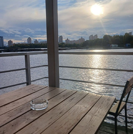 Сауна, лазня Сауни готельного комплексу «Червона Калина» на Дніпрі, Київ відгуки, фото, адреса - laznya.kiev.ua Сауни готельного комплексу «Червона Калина» на Дніпрі відгуки, лазня/сауна Київ Деснянський район Проспект Романа Шухевича 7, Парк Муромець (Північний міст), фото, адреса з картою проїзду.