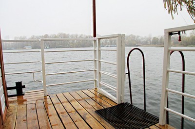 Сауна, лазня Сауни готельного комплексу «Червона Калина» на Дніпрі, Київ відгуки, фото, адреса - laznya.kiev.ua Сауни готельного комплексу «Червона Калина» на Дніпрі відгуки, лазня/сауна Київ Деснянський район Проспект Романа Шухевича 7, Парк Муромець (Північний міст), фото, адреса з картою проїзду.