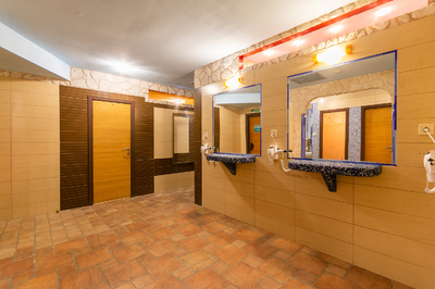 «Banya Club» банный комплекс с рестораном відгуки, лазня/сауна Киев Святошинский район ул. Максима Железняка, 3, фото, адреса з картою проїзду.