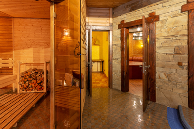 «Banya Club» банный комплекс с рестораном відгуки, лазня/сауна Киев Святошинский район ул. Максима Железняка, 3, фото, адреса з картою проїзду.