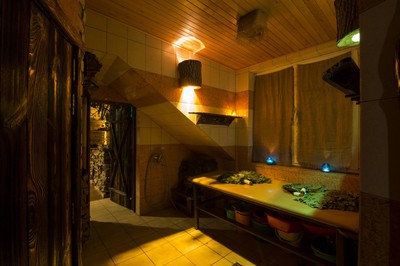 Кузьмичёвские бани & СПА відгуки, лазня/сауна Киев Дарницкий район Осокорки, 3 км. от Метро Славутич, точный адрес уточняется у администратора, фото, адреса з картою проїзду.