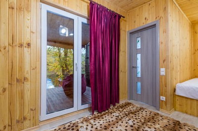 Сауна, лазня Баня «ВИП на ДНЕПРЕ», Киев відгуки, фото, адреса - laznya.kiev.ua Баня «ВИП на ДНЕПРЕ» відгуки, лазня/сауна Киев Днепровский район Гидропарк 800м от Веницианского моста, фото, адреса з картою проїзду.