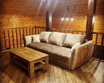 Комплекс отдыха «Хвоя» відгуки, лазня/сауна Борисполь  район Пер. Челюскинцев, 10 (пер Бондаревский, 10), фото, адреса з картою проїзду.