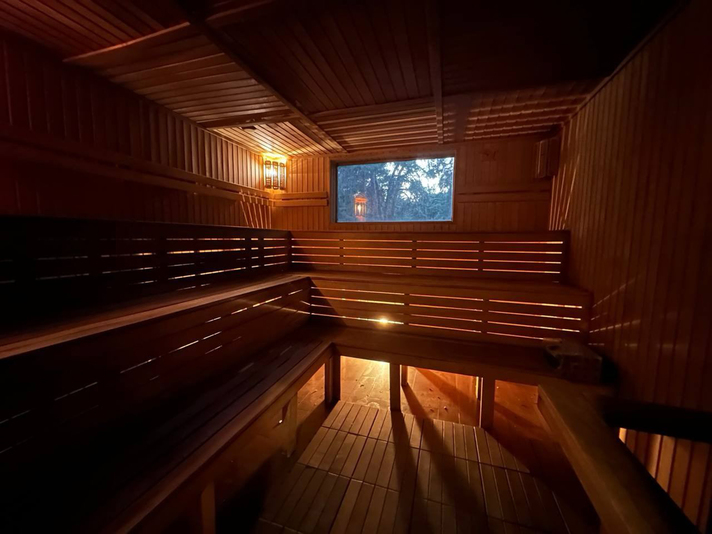 Дом с баней, бассейном, бильярдом «GOLDEN GATE» відгуки, лазня/сауна Новоселки  район ул. Оринина гора, 4а, Новоселки, Киевская область, фото, адреса з картою проїзду.