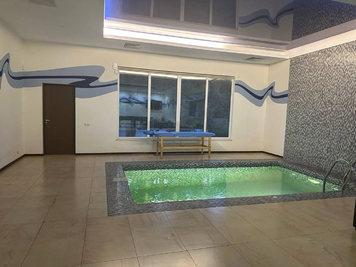 Дом с баней, бассейном, бильярдом «GOLDEN GATE» відгуки, лазня/сауна Новоселки  район ул. Оринина гора, 4а, Новоселки, Киевская область, фото, адреса з картою проїзду.