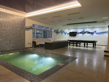 Дом с баней, бассейном, бильярдом «GOLDEN GATE» відгуки, лазня/сауна Новоселки  район ул. Оринина гора, 4а, Новоселки, Киевская область, фото, адреса з картою проїзду.