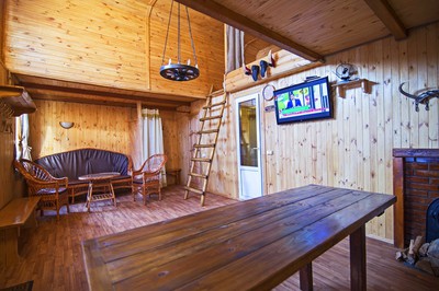 Сауна, лазня Баня на дровах на озере Радужном, Киев відгуки, фото, адреса - laznya.kiev.ua Баня на дровах на озере Радужном відгуки, лазня/сауна Киев Днепровский район ул. Марка Черемшины, 85, фото, адреса з картою проїзду.