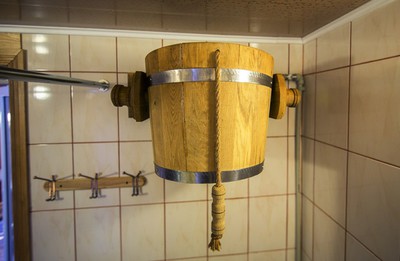 Сауна, лазня Баня на дровах на озере Радужном, Киев відгуки, фото, адреса - laznya.kiev.ua Баня на дровах на озере Радужном відгуки, лазня/сауна Киев Днепровский район ул. Марка Черемшины, 85, фото, адреса з картою проїзду.