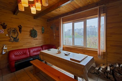 Сауна, лазня Баня на дровах на озере Радужном, Киев відгуки, фото, адреса - laznya.kiev.ua Баня на дровах на озере Радужном відгуки, лазня/сауна Киев Днепровский район ул. Марка Черемшины, 85, фото, адреса з картою проїзду.