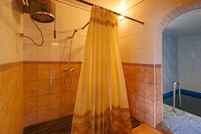 Сауна, лазня Баня на дровах на озере Радужном, Киев відгуки, фото, адреса - laznya.kiev.ua Баня на дровах на озере Радужном відгуки, лазня/сауна Киев Днепровский район ул. Марка Черемшины, 85, фото, адреса з картою проїзду.