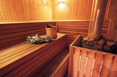 Сауна, лазня Баня на дровах на озере Радужном, Киев відгуки, фото, адреса - laznya.kiev.ua Баня на дровах на озере Радужном відгуки, лазня/сауна Киев Днепровский район ул. Марка Черемшины, 85, фото, адреса з картою проїзду.