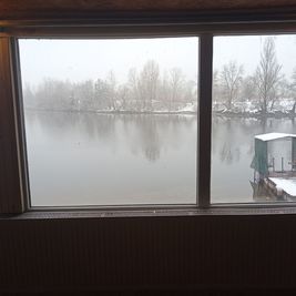 Баня на дровах «Причал» відгуки, лазня/сауна Киев Оболонский район пересечение ул. Героев Сталинграда и ул. Приречная спуск на залив Днепра Верблюд рыболовно-спортивная база ИЗУМРУДНАЯ, фото, адреса з картою проїзду.