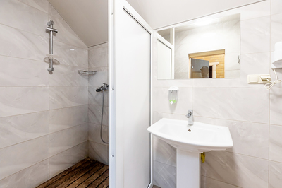 Баня на дровах «Причал» відгуки, лазня/сауна Киев Оболонский район пересечение ул. Героев Сталинграда и ул. Приречная спуск на залив Днепра Верблюд рыболовно-спортивная база ИЗУМРУДНАЯ, фото, адреса з картою проїзду.