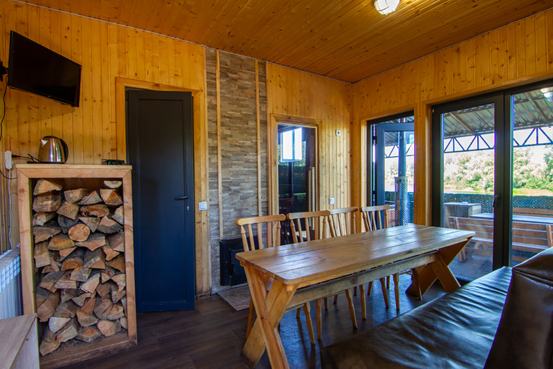 Баня на дровах «Причал» відгуки, лазня/сауна Киев Оболонский район пересечение ул. Героев Сталинграда и ул. Приречная спуск на залив Днепра Верблюд рыболовно-спортивная база ИЗУМРУДНАЯ, фото, адреса з картою проїзду.