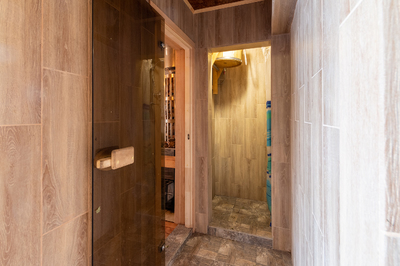 Баня на дровах «Причал» відгуки, лазня/сауна Киев Оболонский район пересечение ул. Героев Сталинграда и ул. Приречная спуск на залив Днепра Верблюд рыболовно-спортивная база ИЗУМРУДНАЯ, фото, адреса з картою проїзду.