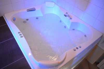 Лазня на дровах «Нові Петрівці» відгуки, лазня/сауна Київ Оболонський район село Нові Петрівці, вул. Польова 21, Вишгородський район, фото, адреса з картою проїзду.