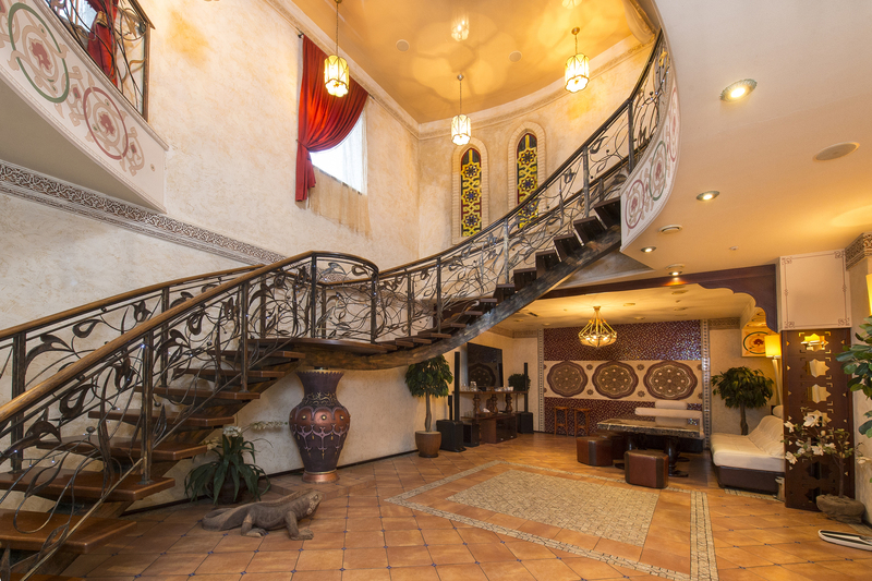 Банно-развлекательный комплекс с профессиональным караоке Travel Club №1 в Киеве відгуки, лазня/сауна Киев Днепровский район просп. Соборности, 15, фото, адреса з картою проїзду.