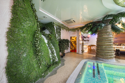 Банно-развлекательный комплекс с профессиональным караоке Travel Club №1 в Киеве відгуки, лазня/сауна Киев Днепровский район просп. Соборности, 15, фото, адреса з картою проїзду.