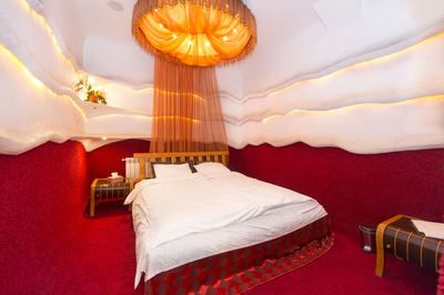 Банно-развлекательный комплекс с профессиональным караоке Travel Club №1 в Киеве відгуки, лазня/сауна Киев Днепровский район просп. Соборности, 15, фото, адреса з картою проїзду.